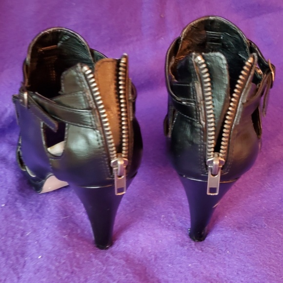 Open toe ankle boot heels - Picture 2 of 8